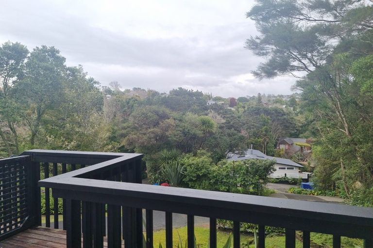 Photo of property in 102 Park Hill Road, Birkenhead, Auckland, 0626