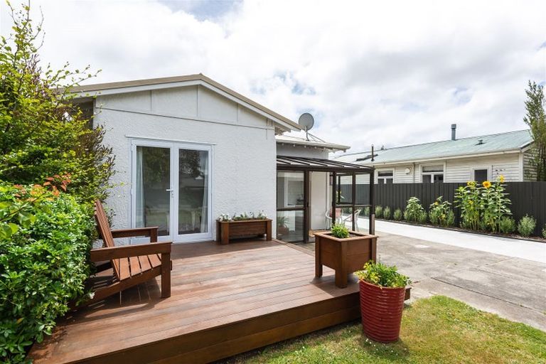 Photo of property in 64 Wychbury Street, Spreydon, Christchurch, 8024