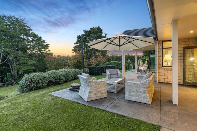 Photo of property in 69b Oraha Road, Kumeu, 0892