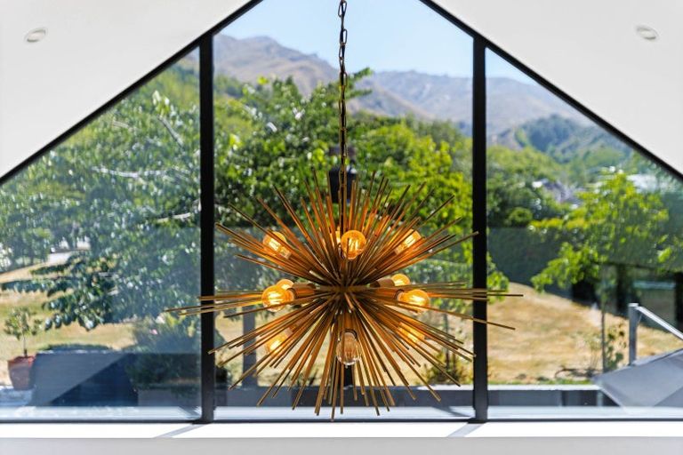 Photo of property in Butel Park, 15 Essex Avenue, Arrowtown, 9302