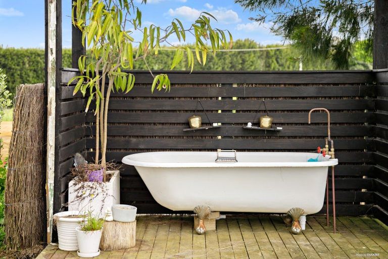 Photo of property in 160 Batty Road, Kingseat, Papakura, 2580