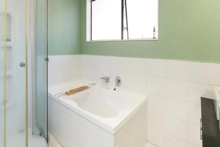 Photo of property in 8 Emerald Place, Papamoa Beach, Papamoa, 3118