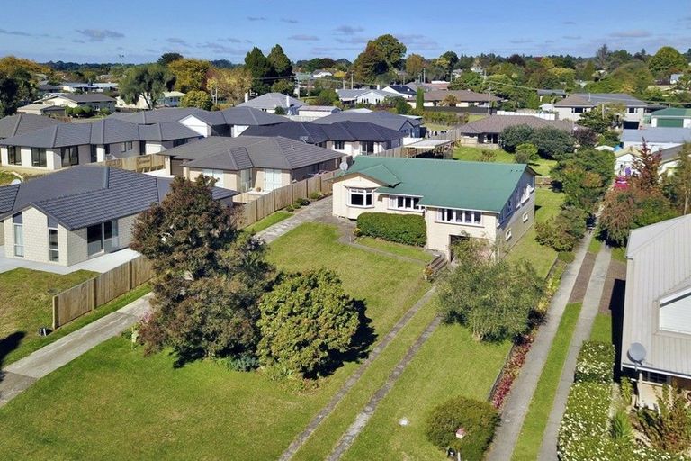 Photo of property in 24 Glen Terrace, Te Puke, 3119