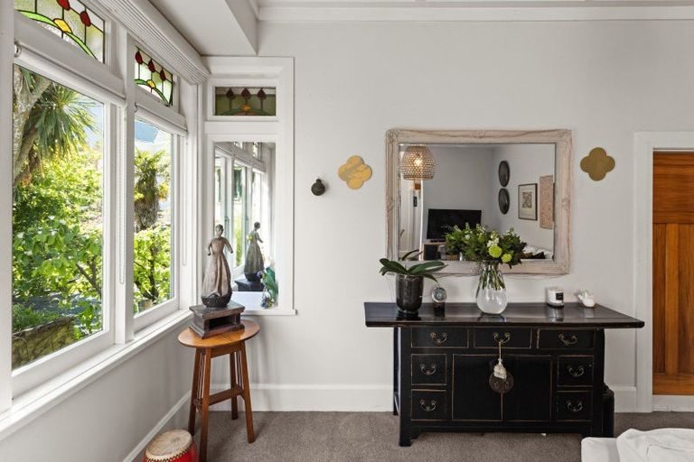 Photo of property in 21 Cameron Road, Bluff Hill, Napier, 4110