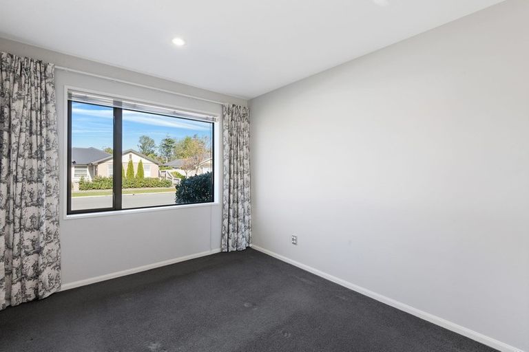 Photo of property in 75 Mcmahon Drive, Aidanfield, Christchurch, 8025