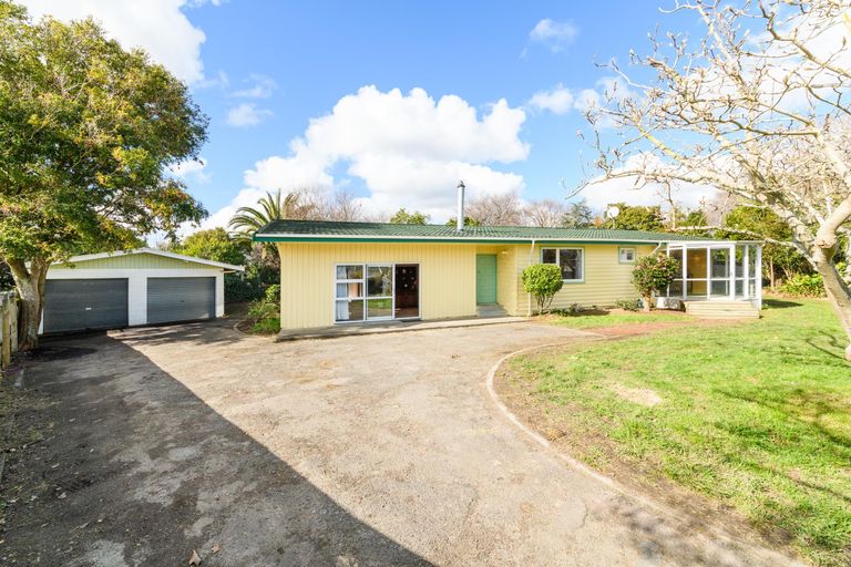 Photo of property in 23 Wood Street, Takaro, Palmerston North, 4410