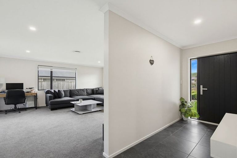 Photo of property in 14 Urumaraki Avenue, Helensville, 0800