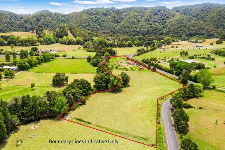 Photo of property in 6 Tavinor Road, Otaika, Whangarei, 0170