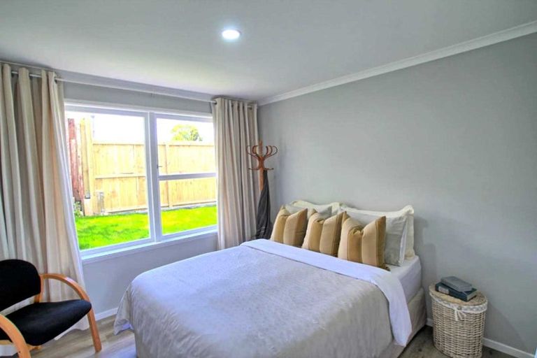 Photo of property in 1/3 Flaxdale Street, Birkdale, Auckland, 0626