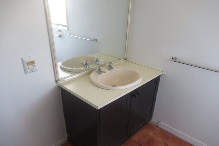 Photo of property in 57b Raumati Road, Raumati Beach, Paraparaumu, 5032