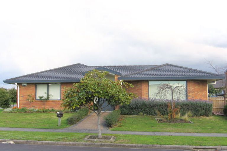 Photo of property in 9 Ridgefield Lane, East Tamaki Heights, Auckland, 2016