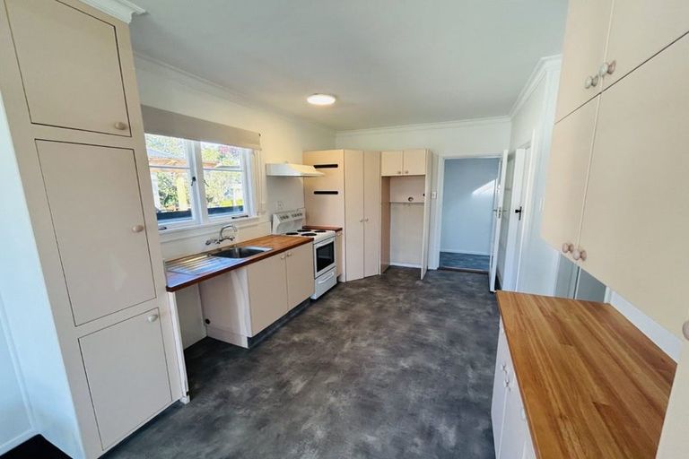 Photo of property in 237 Mayfair Avenue, Mayfair, Hastings, 4122