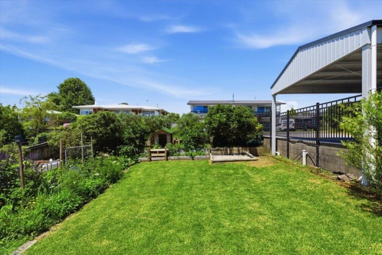 Photo of property in 4 Wiltshire Place, Te Puke, 3119