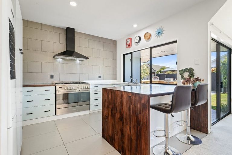 Photo of property in 1 Roblyn Place, Lincoln, 7608