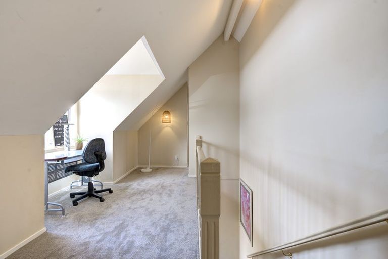 Photo of property in 31 Splitt Avenue, Glenview, Hamilton, 3206