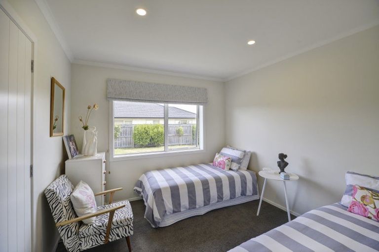 Photo of property in 62 Feist Street, Carterton, 5713