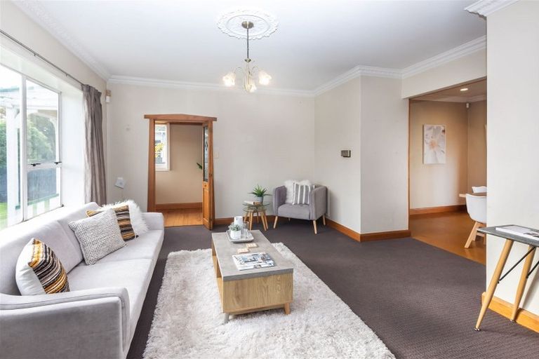 Photo of property in 14 Winters Road, Redwood, Christchurch, 8051