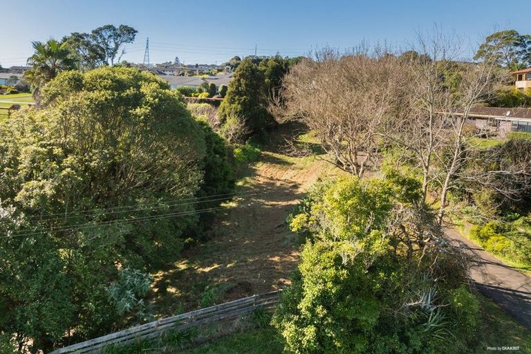 Photo of property in 135 Bombay Road, Bombay, 2675