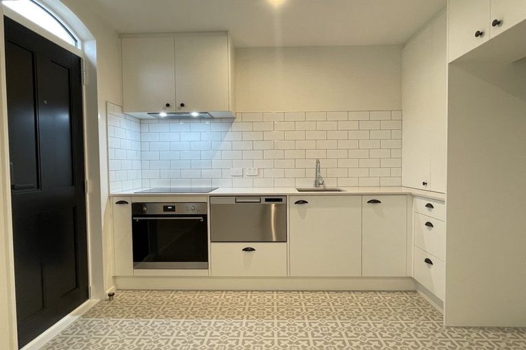 Photo of property in 1/176 Lyttelton Street, Spreydon, Christchurch, 8024