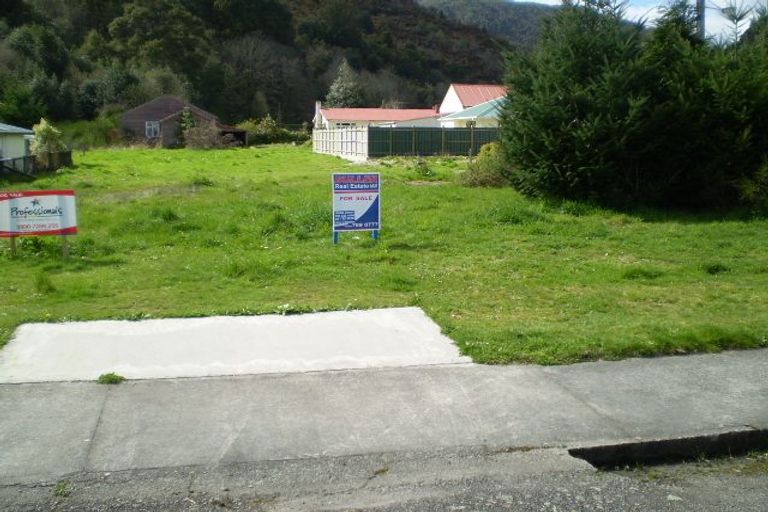 Photo of property in 51 Bridge Street, Reefton, 7830