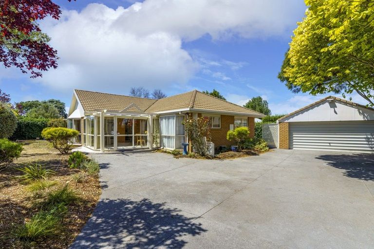 Photo of property in 166 Queenspark Drive, Parklands, Christchurch, 8083