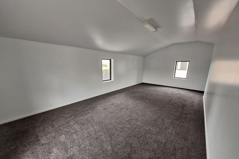 Photo of property in 11/4 Wallson Crescent, Wiri, Auckland, 2104