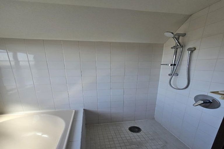 Photo of property in 13 Tamahine Street, Maupuia, Wellington, 6022