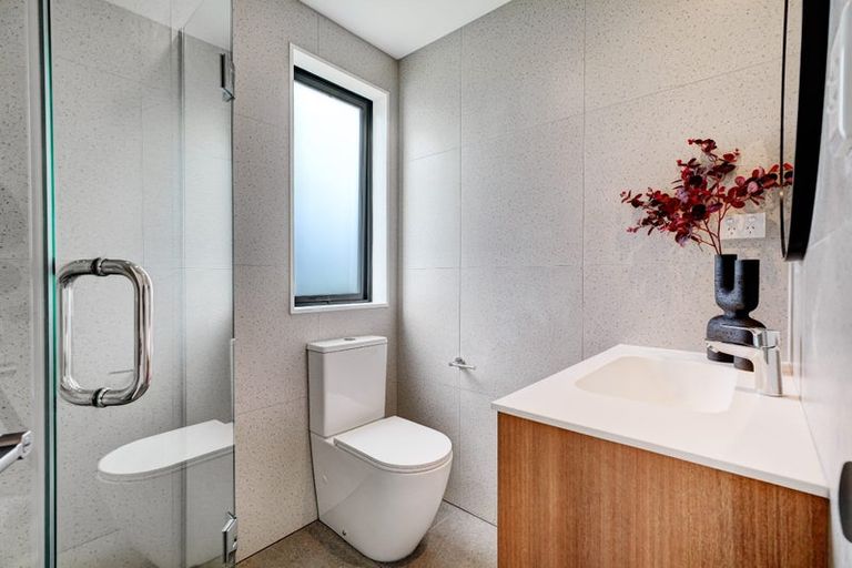 Photo of property in 4 Tiller Street, Hobsonville, 0616