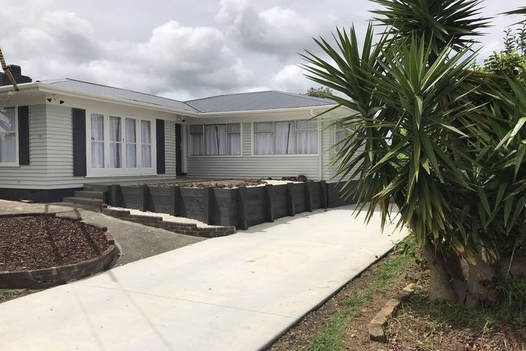 Photo of property in 37 Mckean Avenue, Manurewa, Auckland, 2102