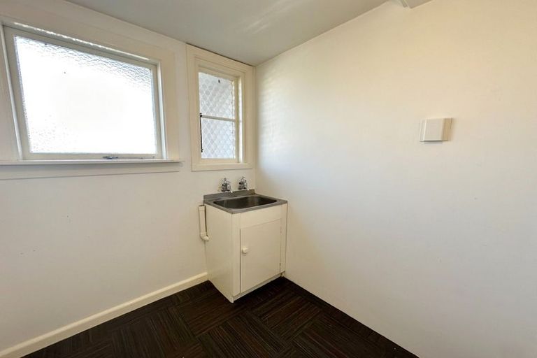 Photo of property in 77 Kahu Road, Fendalton, Christchurch, 8041