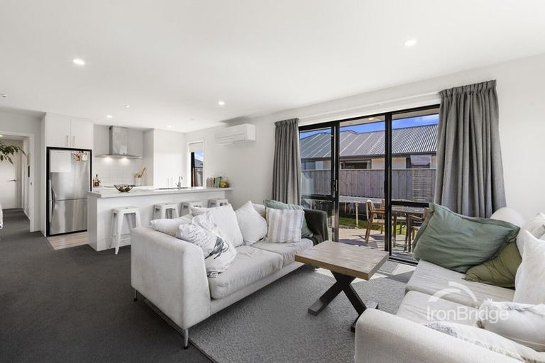 Photo of property in 15 Woodford Avenue, Woodend, 7610
