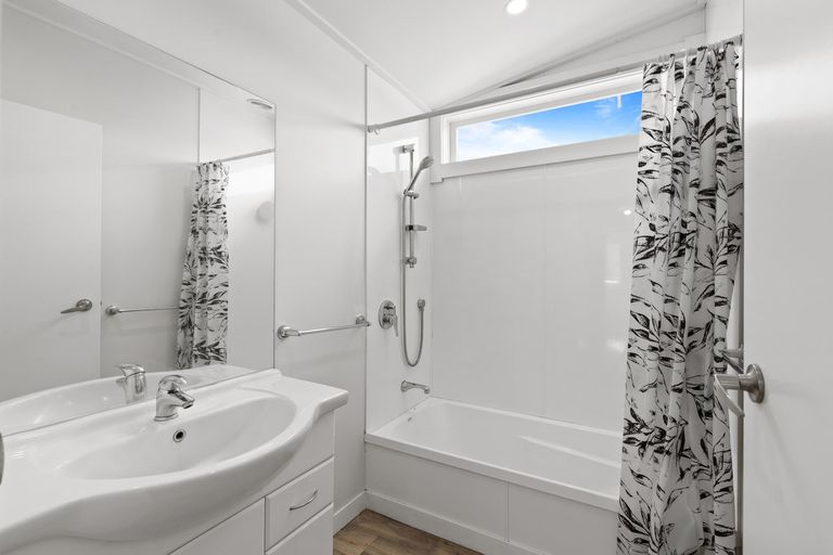 Photo of property in 30a Bent Street, Putaruru, 3411