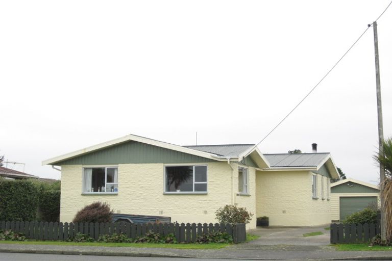 Photo of property in 100 Stirrat Street, Kingswell, Invercargill, 9812