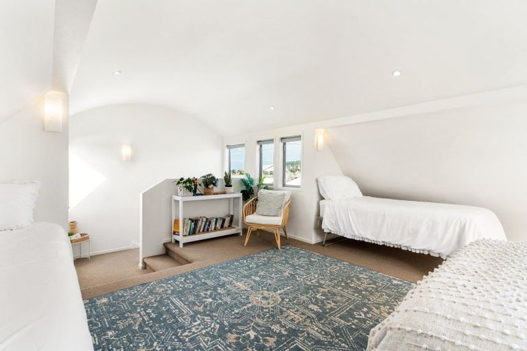 Photo of property in 306 Ocean Road, Whangamata, 3620