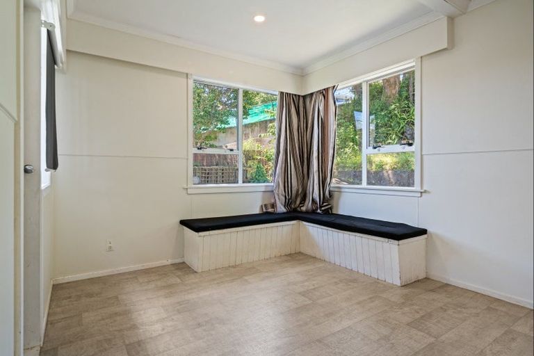 Photo of property in 81 Awanui Street, Merrilands, New Plymouth, 4312