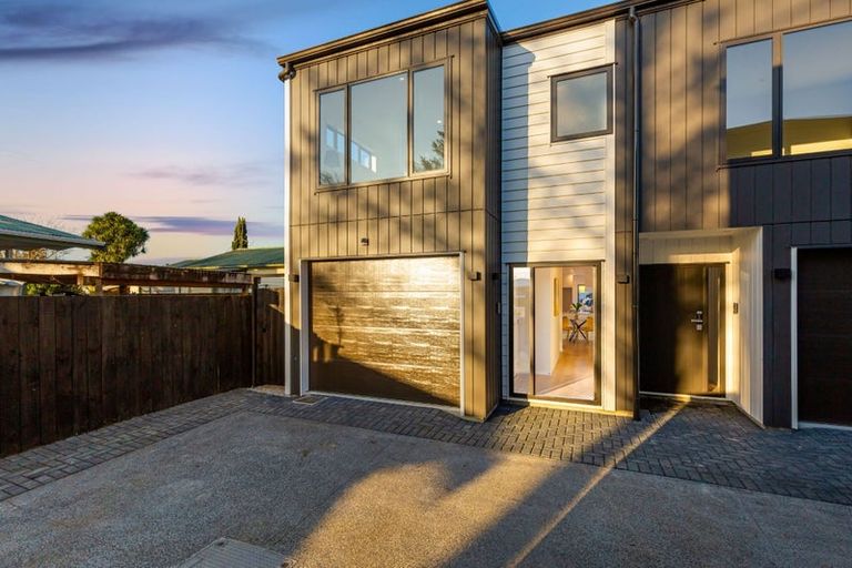 Photo of property in 649e Te Atatu Road, Te Atatu Peninsula, Auckland, 0610