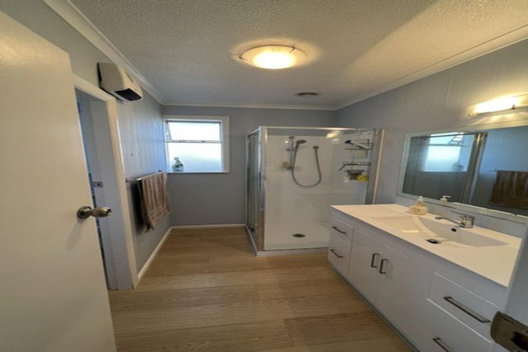 Photo of property in 9 Gow Place, Woolston, Christchurch, 8062