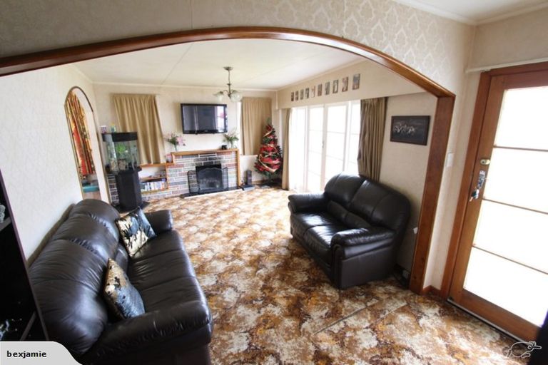 Photo of property in 34 Pembroke Street, Westown, New Plymouth, 4310