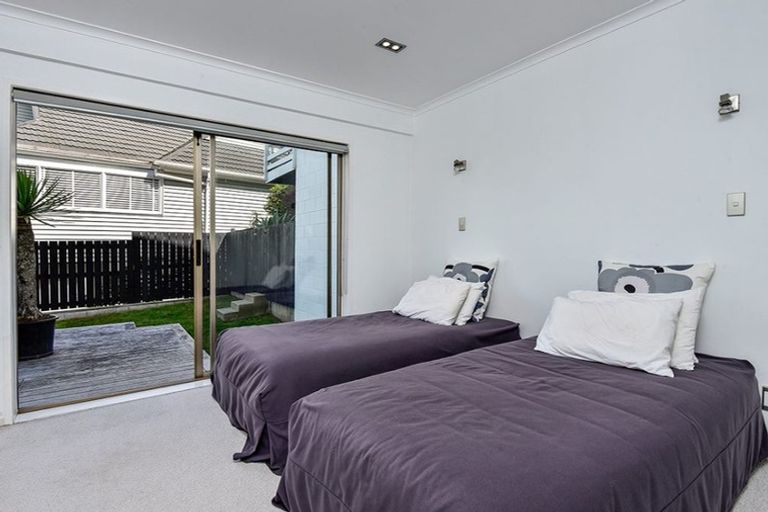 Photo of property in 2/47 Clarence Street, Devonport, Auckland, 0624