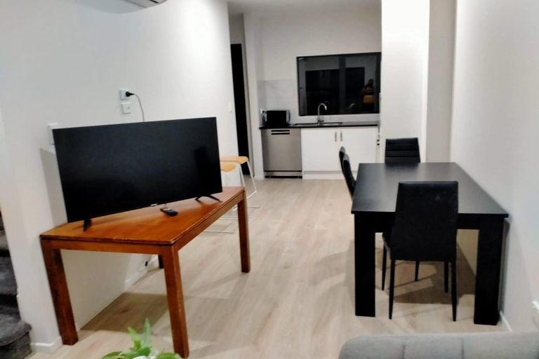 Photo of property in 37d Court Town Close, Mangere, Auckland, 2022