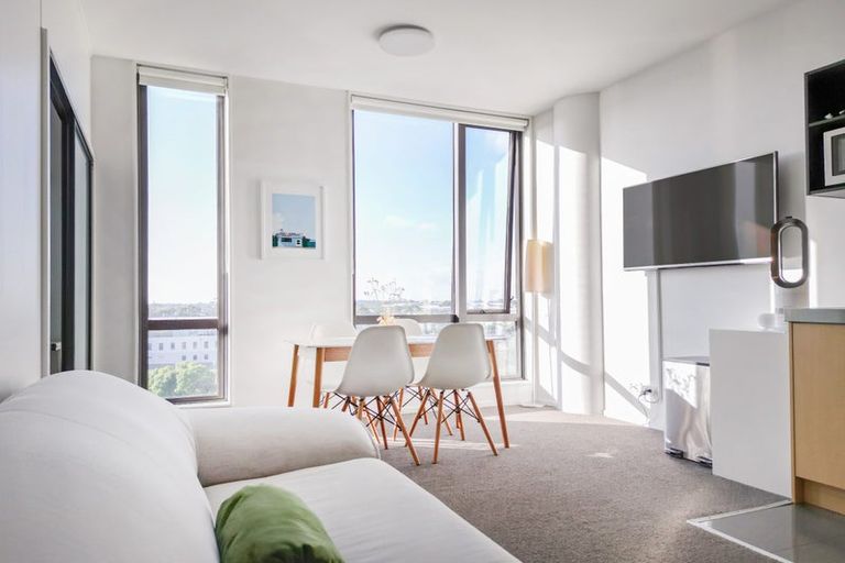 Photo of property in Twin Towers, 811/17 Putney Way, Manukau, Auckland, 2104