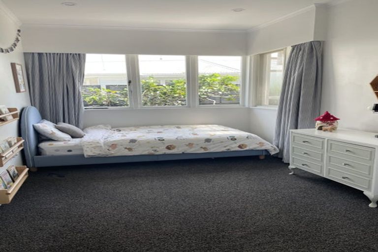 Photo of property in 1/10 Riverlea Avenue, Pakuranga, Auckland, 2010