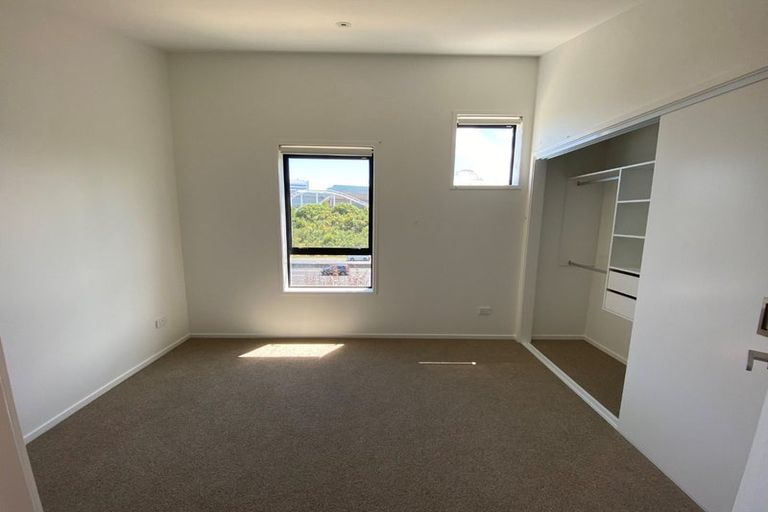 Photo of property in 18 Kotuitui Street, Manukau, Auckland, 2104