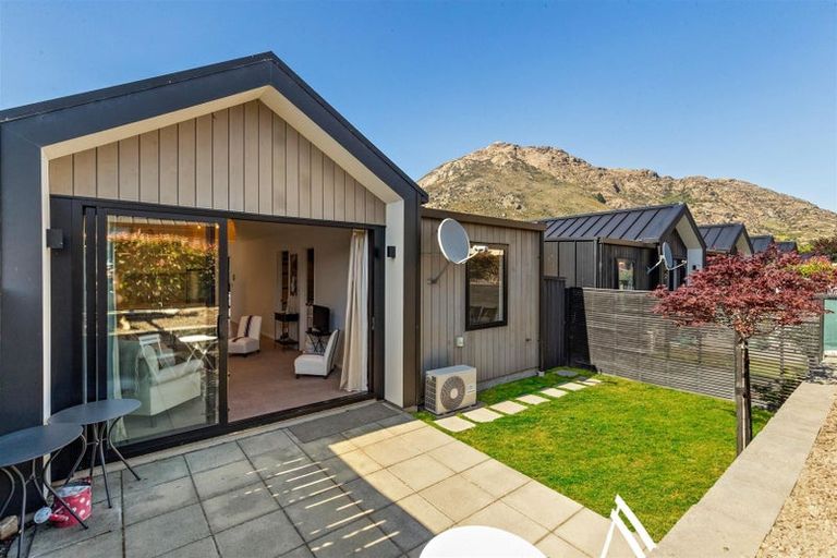 Photo of property in 3/39 Cherry Blossom Avenue, Frankton, Queenstown, 9300