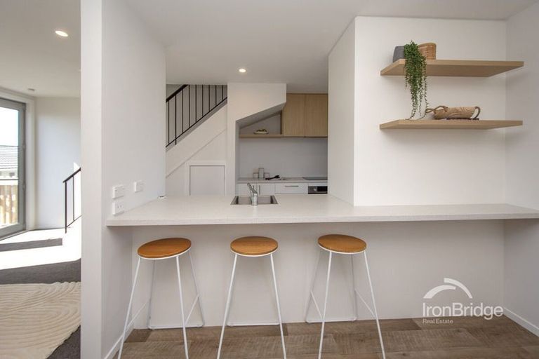 Photo of property in 4/246 Marine Parade, New Brighton, Christchurch, 8061