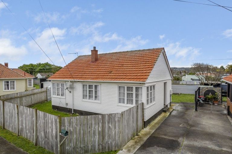 Photo of property in 62 Peat Place, Whanganui, 4500
