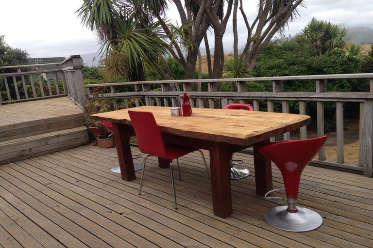 Photo of property in 24 Golf Road, Paraparaumu Beach, Paraparaumu, 5032