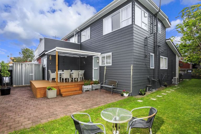 Photo of property in 2/14 Esmonde Road, Takapuna, Auckland, 0622