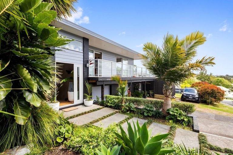 Photo of property in 1 John Dee Crescent, Red Beach, 0932