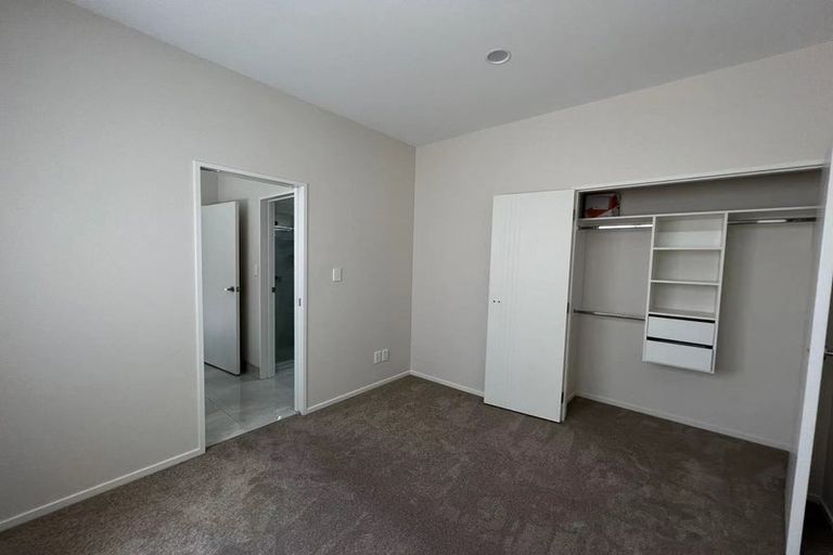 Photo of property in 4 Wyon Way, Flat Bush, Auckland, 2016